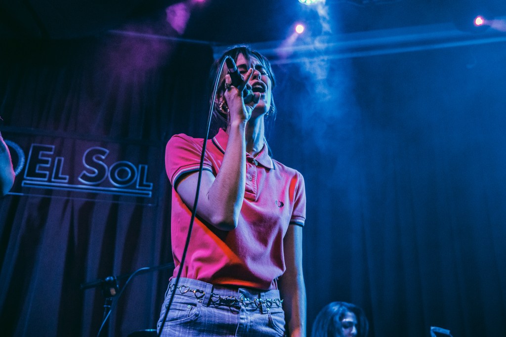 Jordana B Sala El Sol Blanquinni